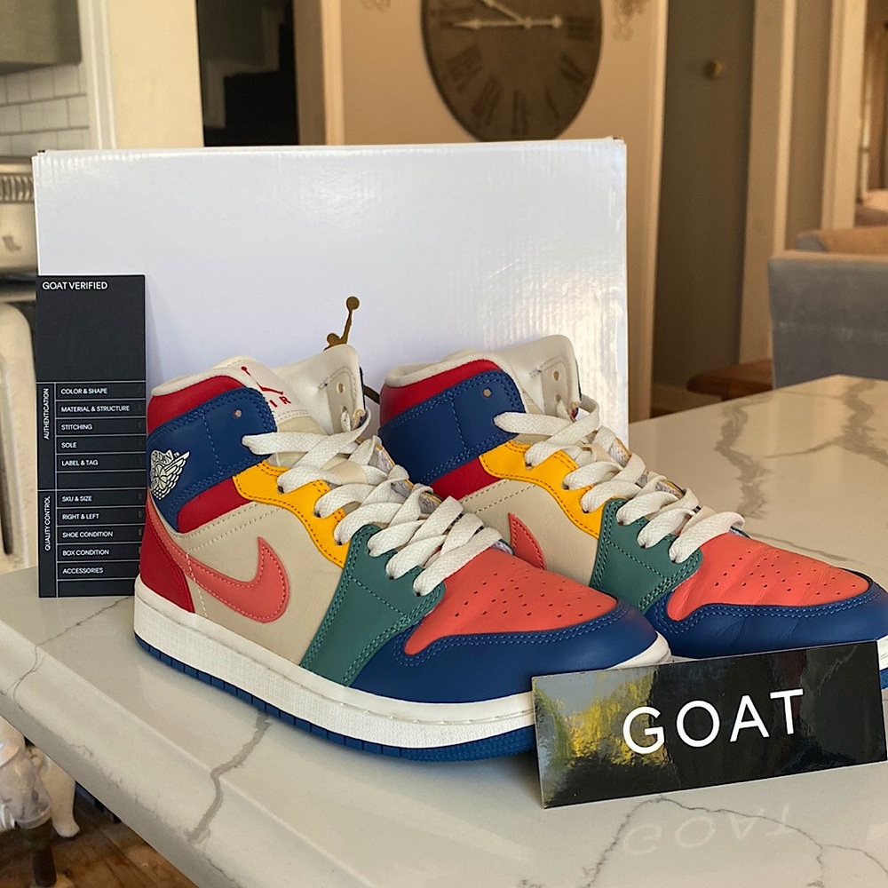 ‘22 Jordan 1 Mid SE “Multicolor”